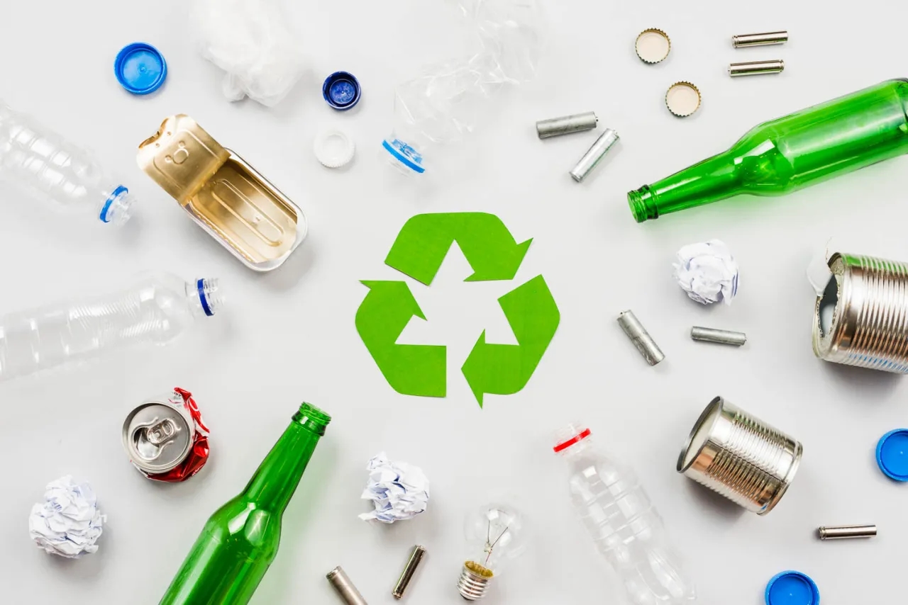 Recykling można określić jako kluczowy proces ochrony środowiska