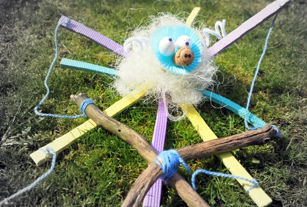 Zabawki z recyklingu: kreatywne pomysły na tanie i ekologiczne zabawy